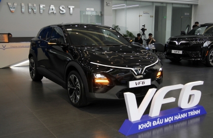 Diện kiến Vinfast VF 6 trước ngày bàn giao: VF 6 Base và VF 6 Plus khác nhau như thế nào?